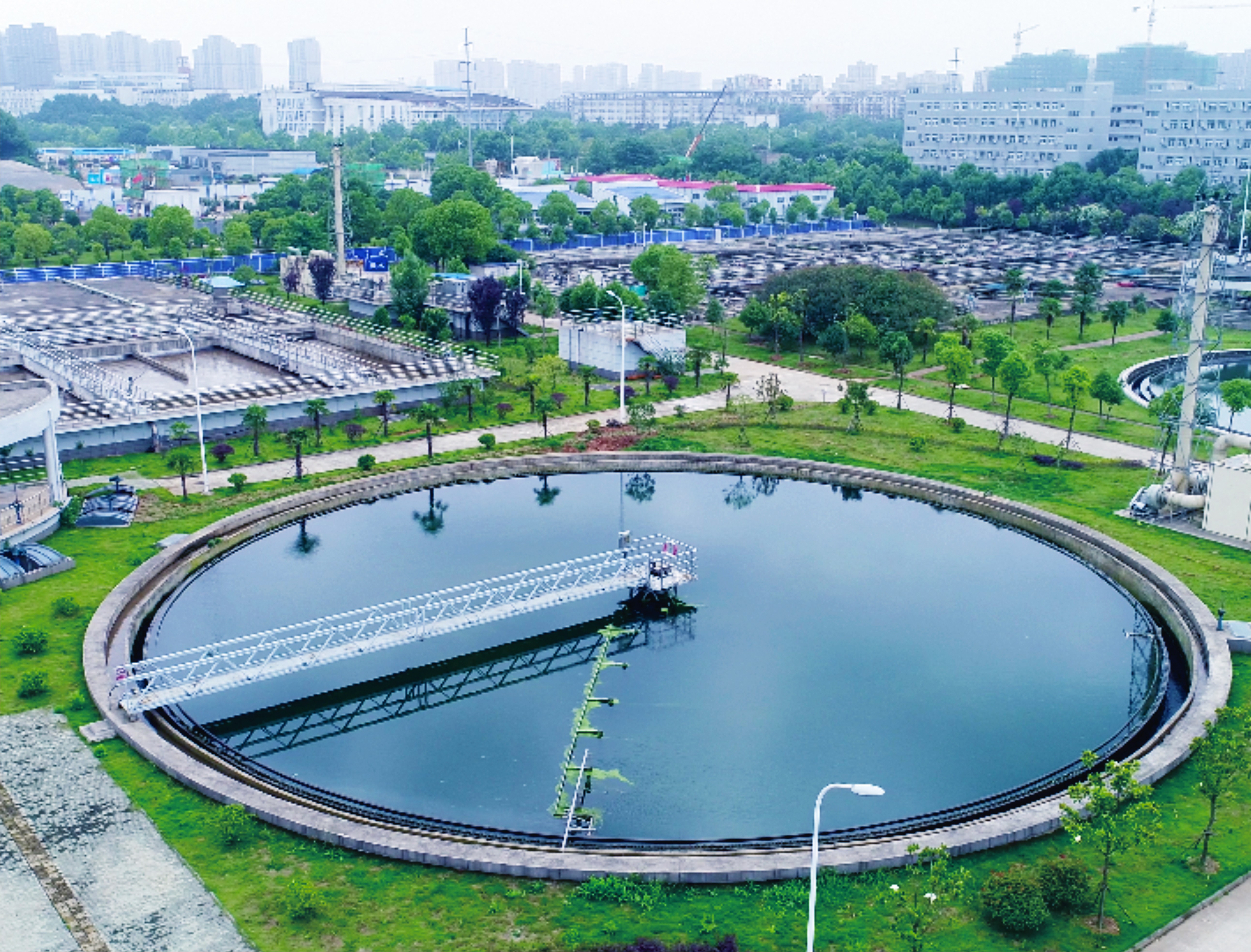 湯遜湖污水處理廠二期擴(kuò)建工程（武漢市市政工程金獎(jiǎng)）.jpg